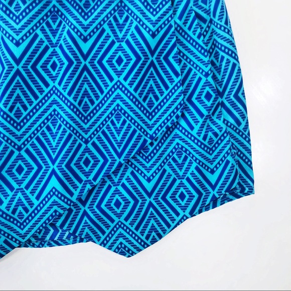 Forever 21 Patterned Envelope Skort Shorts - Picture 2 of 4